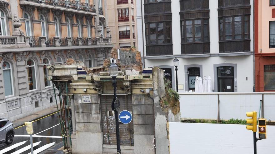 La reforma del histórico edificio de Manuel del Busto en la céntrica calle gijonesa de Los Moros se reactiva tras lograr ya todos los permisos