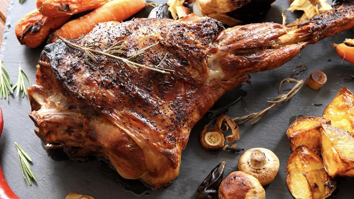Cómo conseguir que el cordero al horno quede perfecto estas navidades.