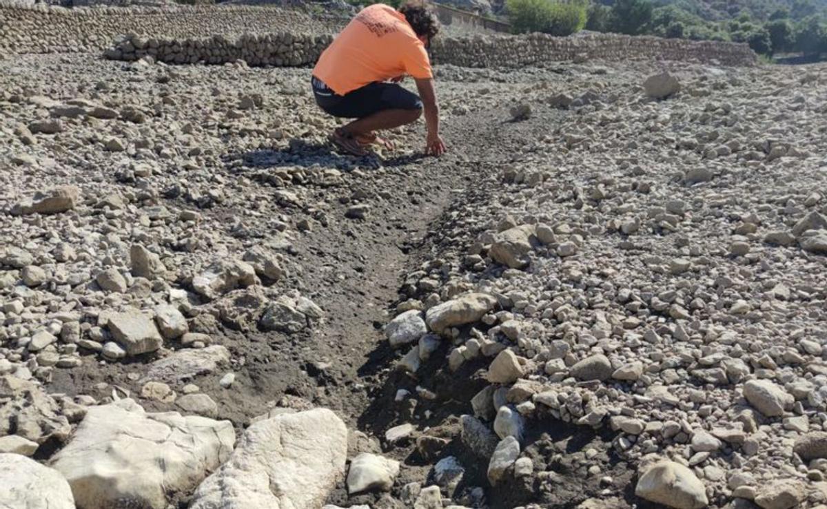 La fuerza del agua torrencial caída el año pasado arrastró sedimentos.