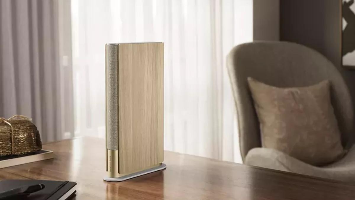 Este altavoz de Bang &amp; Olufsen tiene forma de libro