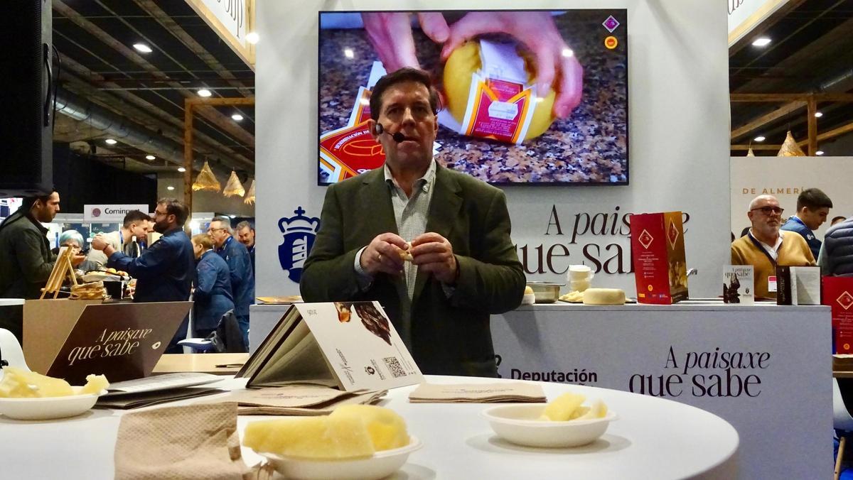 Foto dunha exposición sobre o queixo Arzúa-Ulloa en Madrid.