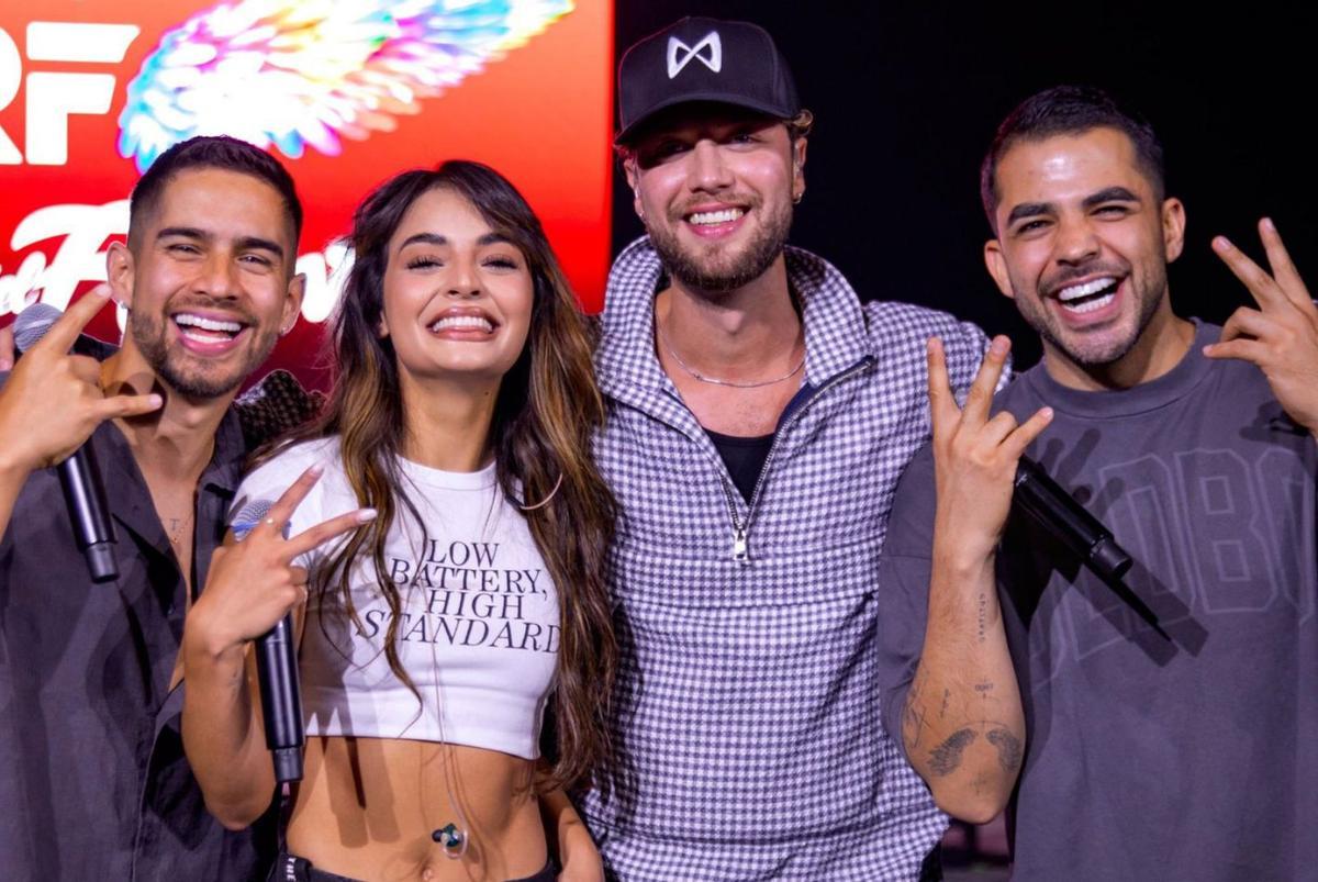 Integrantes de la Reina del Flow. | LOC