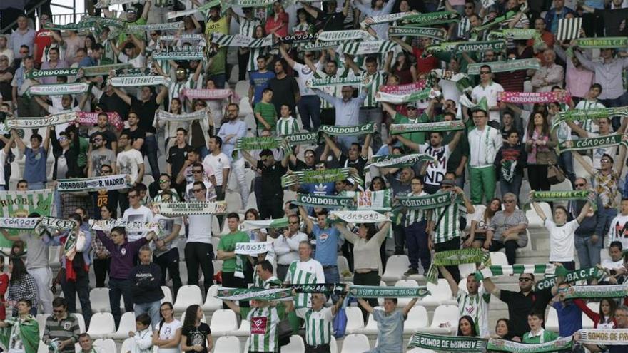 Los minoritarios se suman a la protesta pacífica del domingo