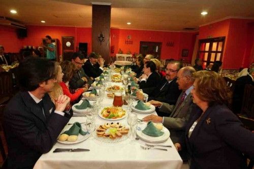 Los Nazarenos Murcianos entregan sus distinciones en su tradicional cena