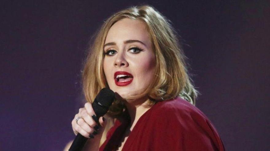 Adele cantará en los Grammy