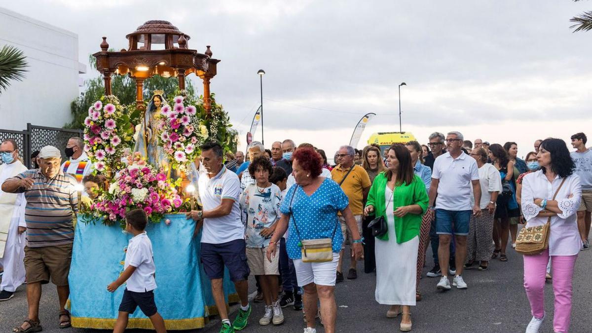 San Martín de Porres y la Virgen del Buen Viaje se encuentran en El Cotillo