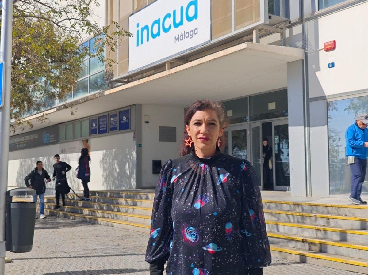 Toni Morillas, de Con Málaga, este jueves ante el complejo polideportivo Inacua.