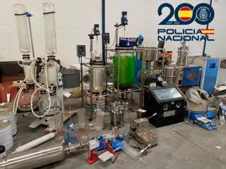 La Policía Nacional desmantela en Morón el "más complejo" laboratorio de cannabinoides sintéticos en España
