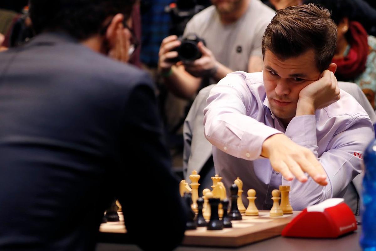 Firouzja derrota Carlsen e vence a Banter Blitz Cup