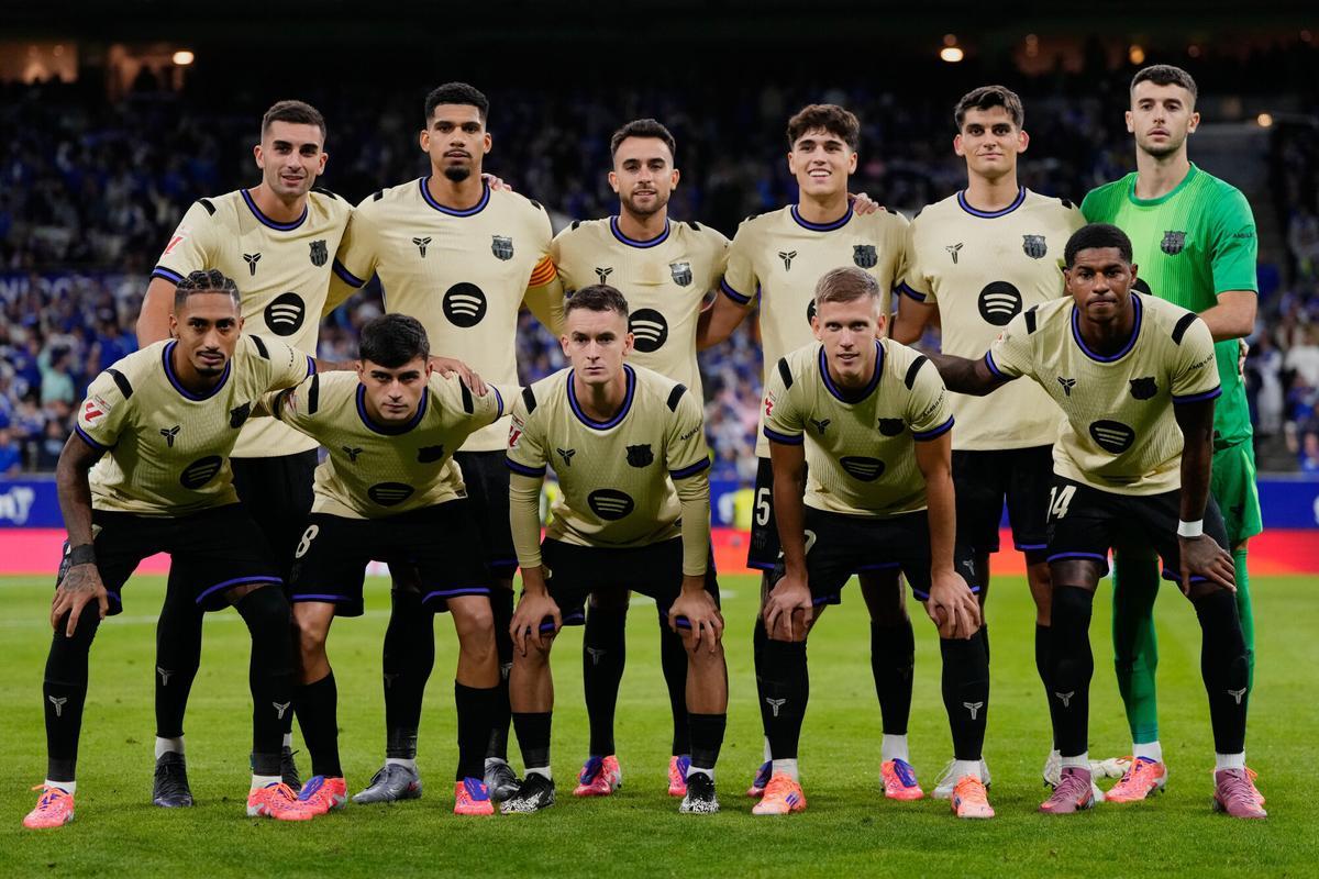 Alineación titular del Barça ante el Oviedo.