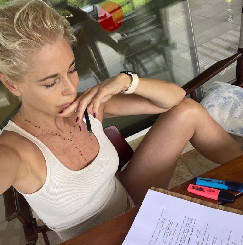 Belén Rueda tiene una habitación muy elegante y señorial