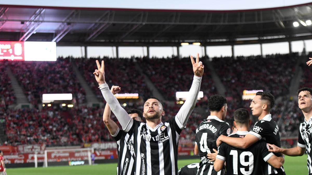 Rahmani celebra su gol en Nueva Condomina