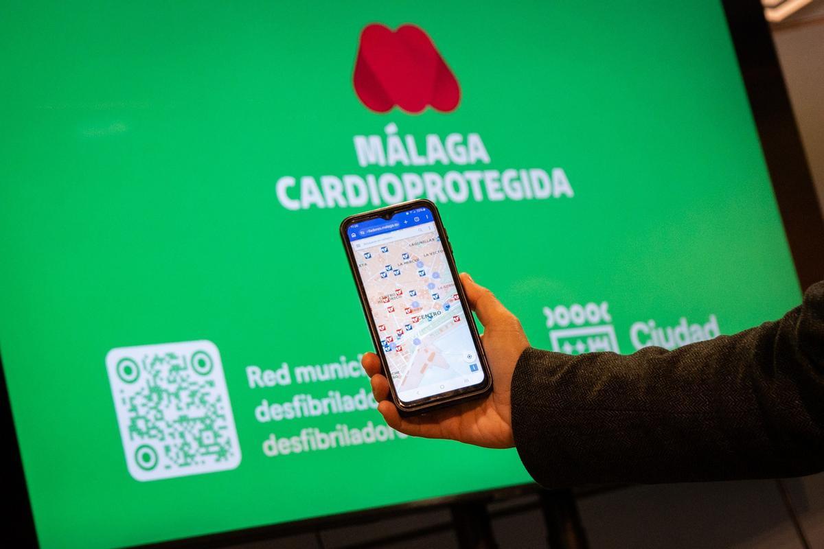 Se puede consultar la ubicación de los desfibriladores a través de un enlace