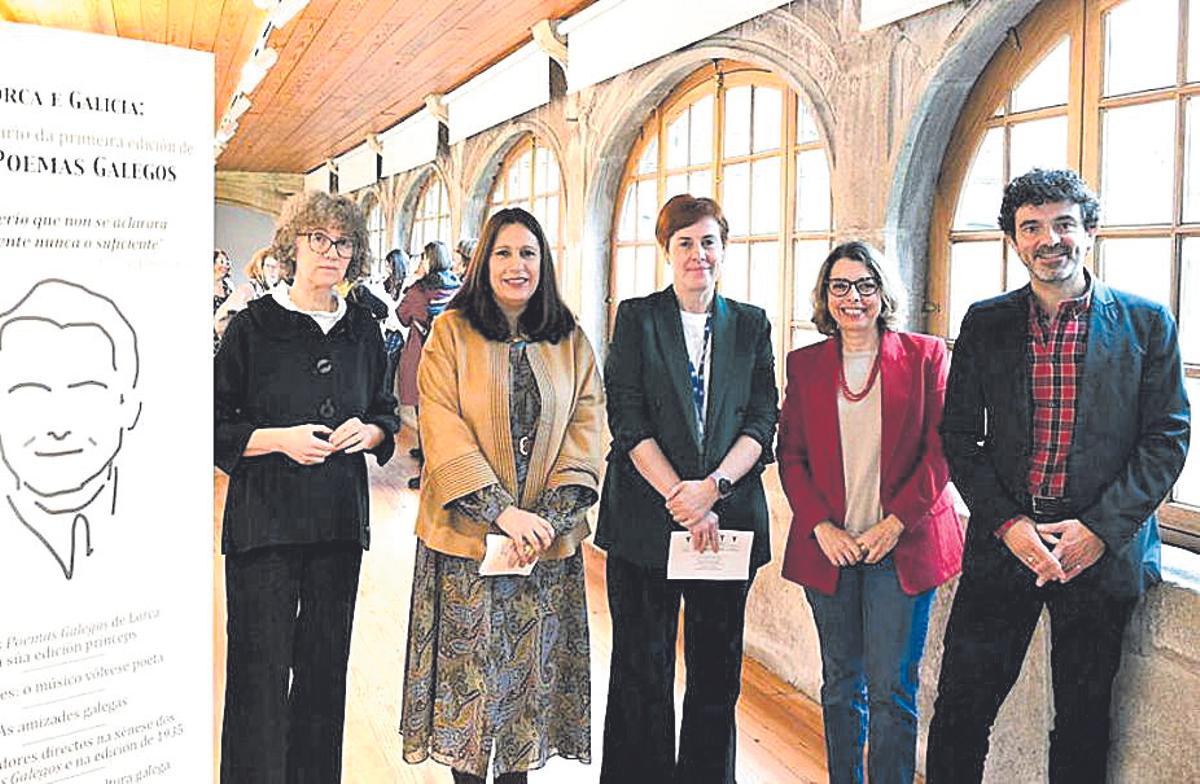 Por la izquierda: Cristina Cabada, Natividade González, Pilar Murias, Mabela Casal y Henrique Alvarellos en la presentación de la exposición sobre Lorca