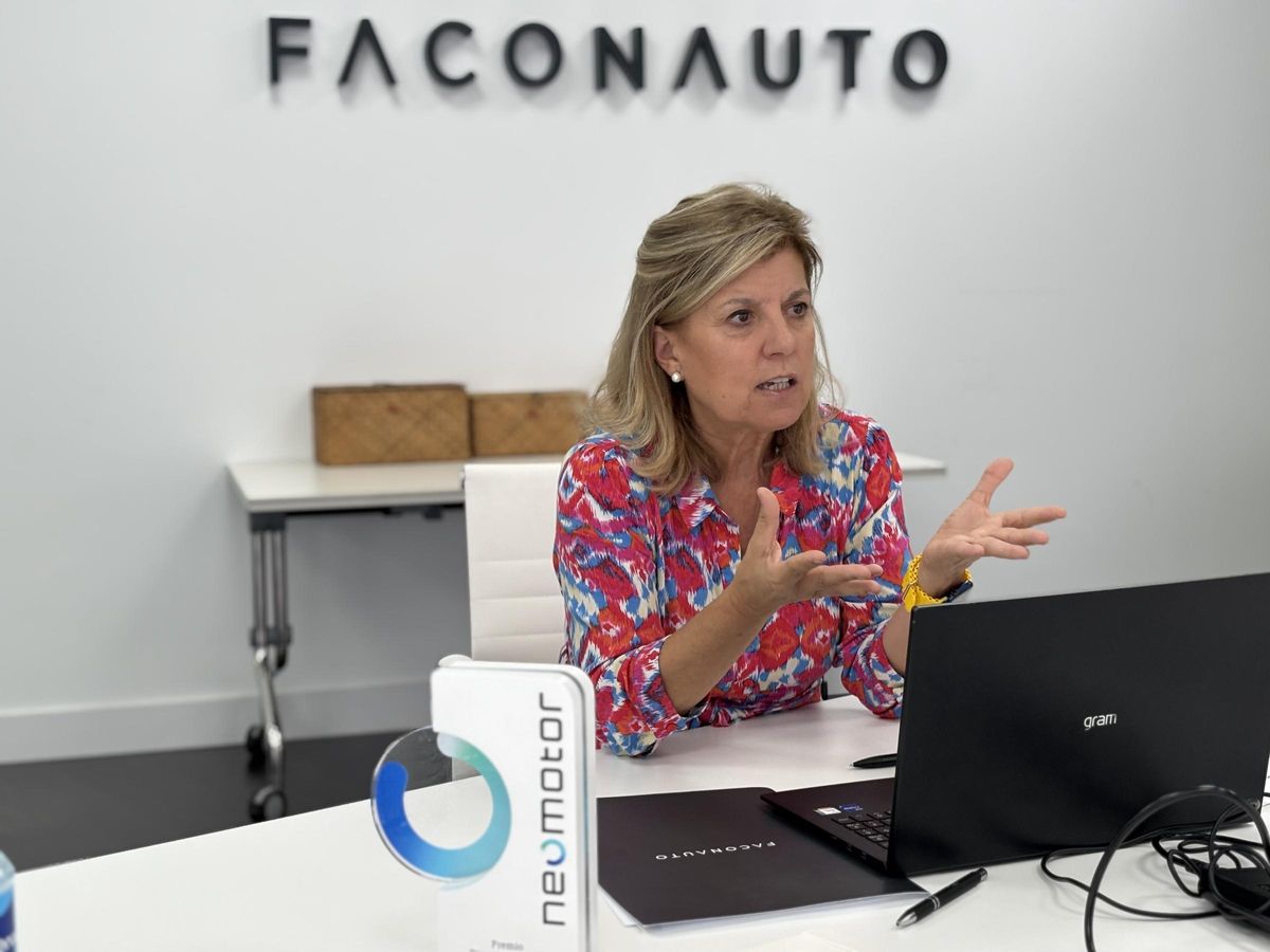Marta Blázquez tratando sobre el