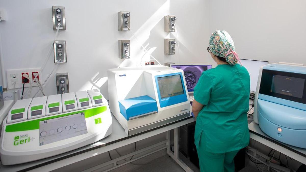 La IA lleva unos años aplicándose en la práctica clínica diaria de UR Vistahermosa, otorgando una medicina más precisa, personalizada y predictiva.