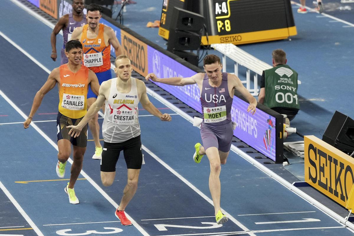 Canales entra a meta en tercer lloc a la final dels 800 metres