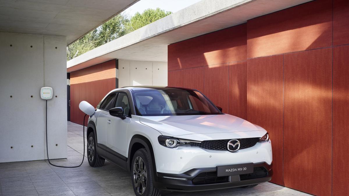 Mazda e Iberdrola han suscrito un acuerdo para la recarga eléctrica de vehículos.