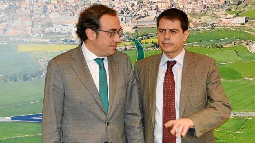 El conseller Josep Rull amb l&#039;alcalde Marc Castells, dijous, en la presentació del futur enllaç a la ronda sud