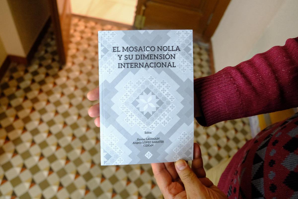 Así son los curiosos suelos de mosaicos de cerámica Nolla de Villena Así son los curiosos suelos de mosaicos de cerámica Nolla de Villena