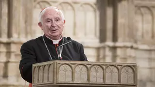Hospitalizan al cardenal Cañizares por su delicado estado de salud