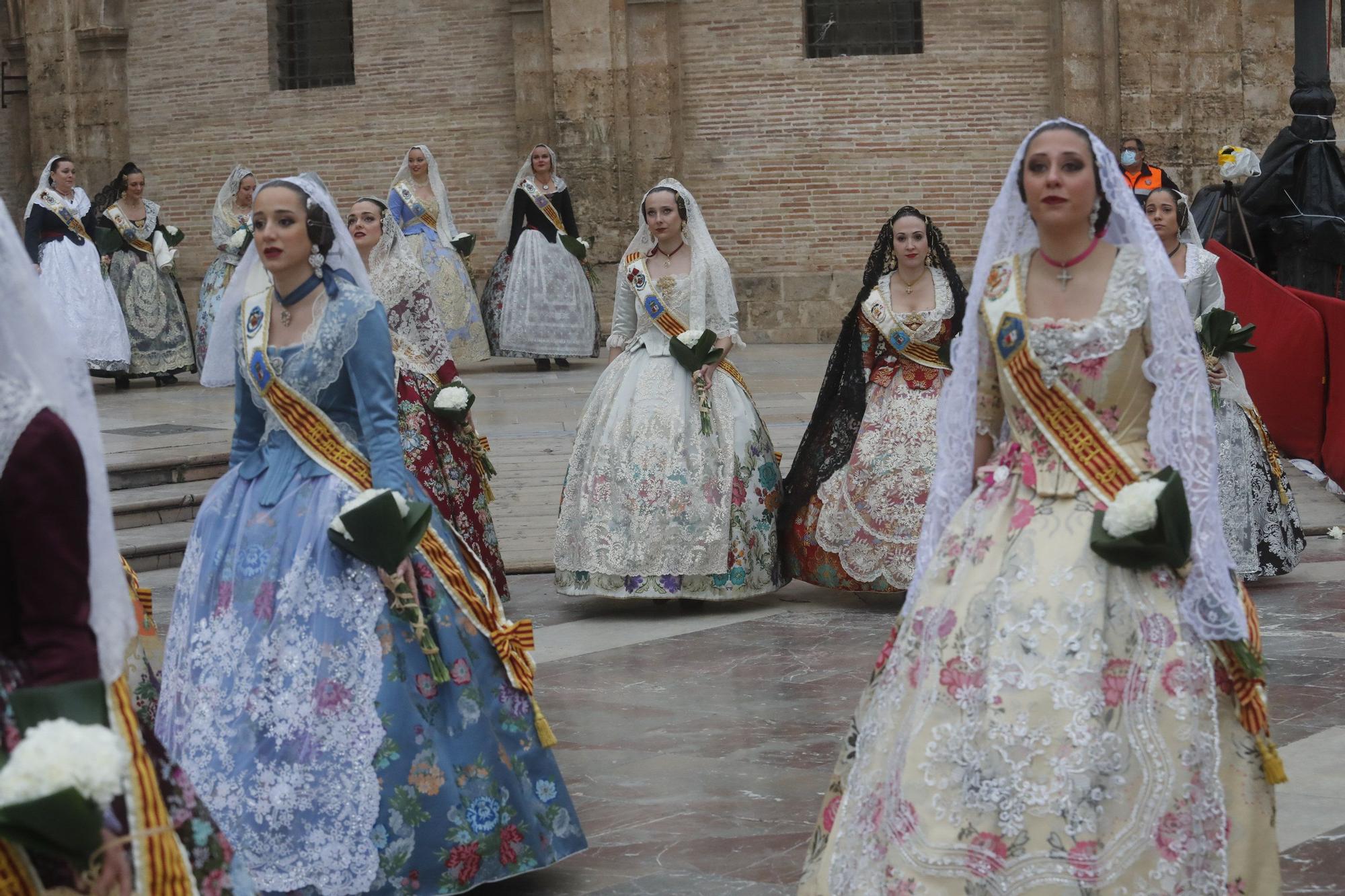 Búscate en el segundo día de ofrenda por la calle de la Paz (entre las 17:00 a las 18:00 horas)