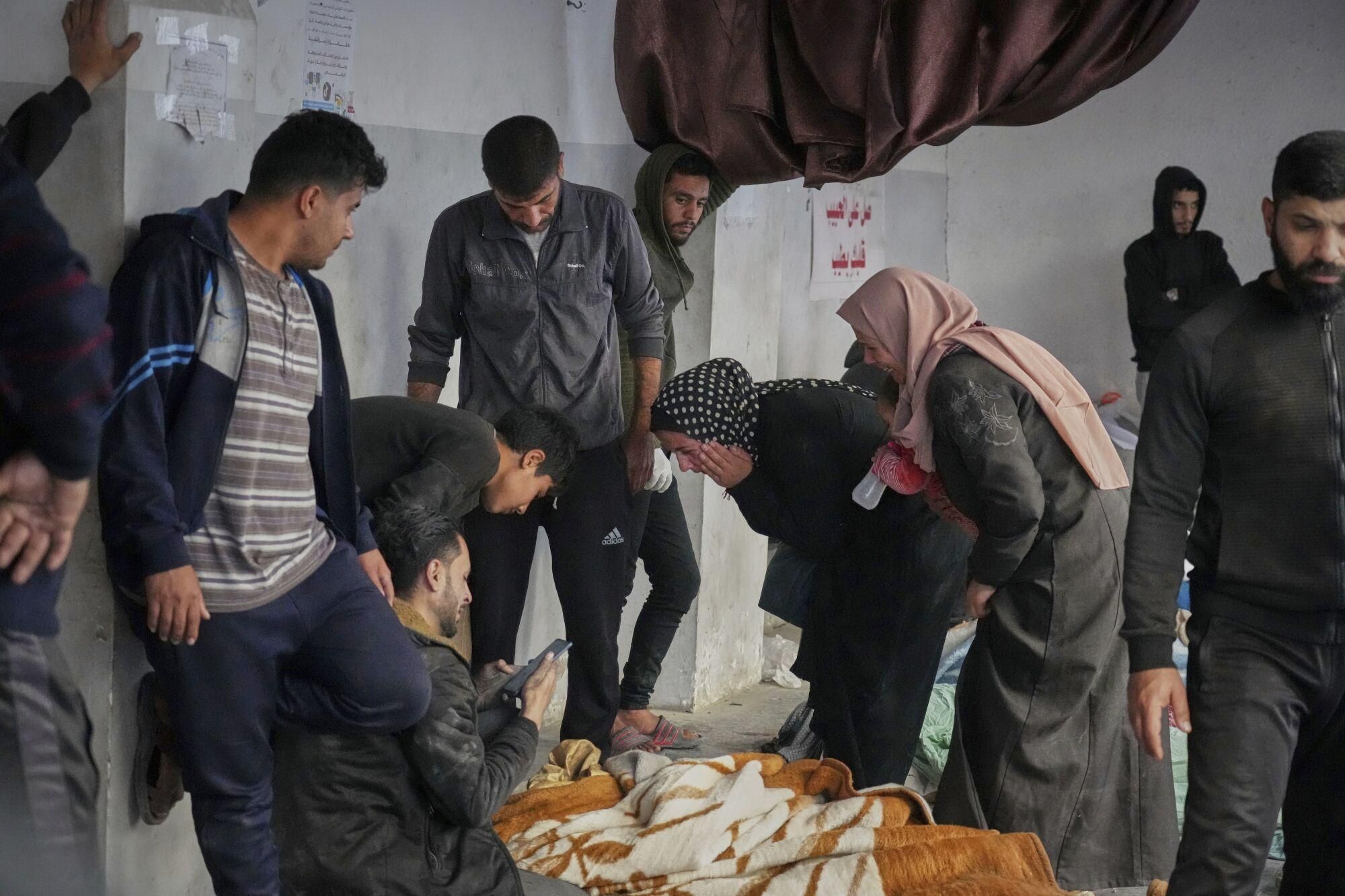 El ataque con el que Israel ha roto la tregua en Gaza, en imágenes.