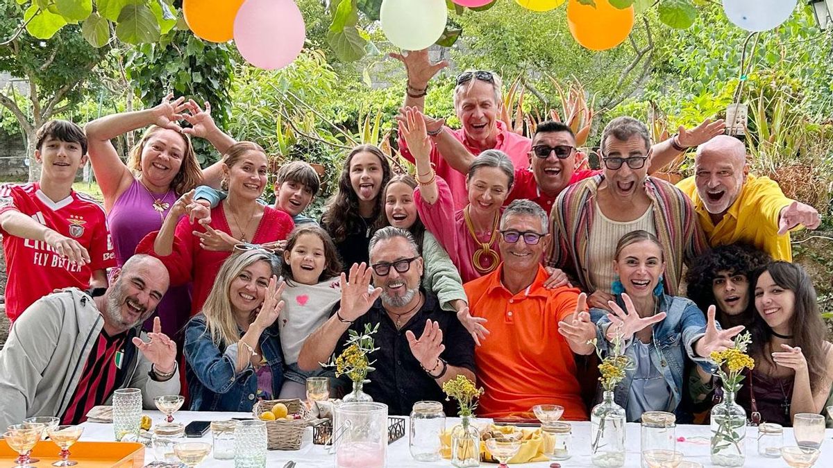 Reunión de amigos en casa de Paz Carceller y Roger Méndez