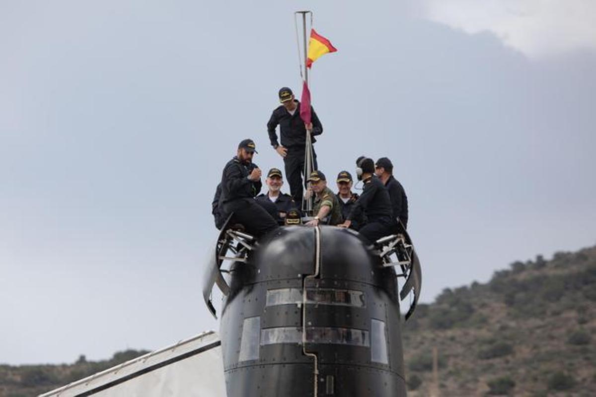 La visita del Rey Felipe VI en Cartagena para conocer el sumbarino S-81 entre las fotografías seleccionadas.