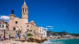 Esta localidad costera en España podría cobrar una tasa a los turistas igual que Valencia