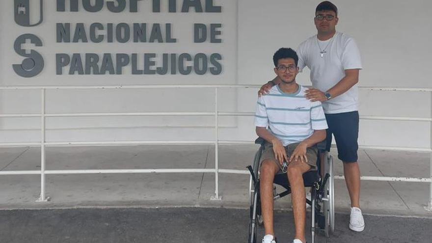 Un amigo del joven que quedó en silla de ruedas tras un accidente laboral confirma que trabajaba para el detenido
