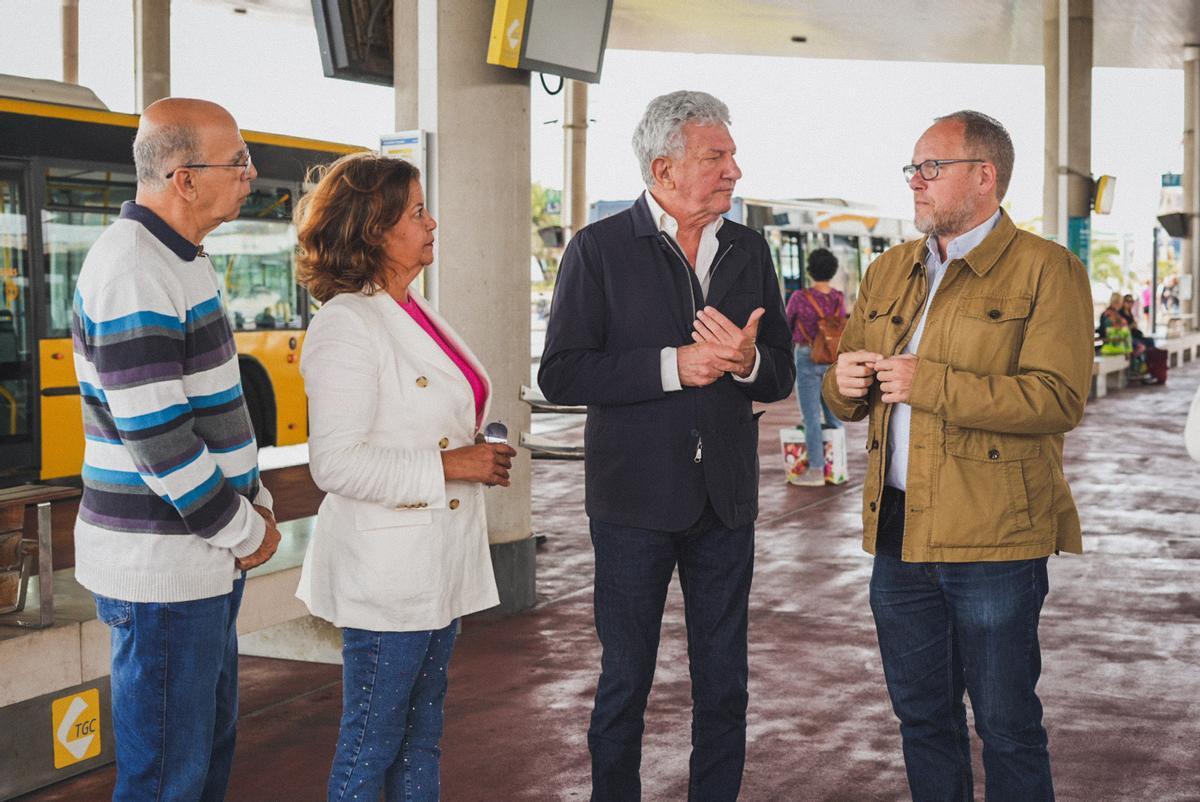 Pedro Quevedo, presentó por su parte la propuesta para implementar el servicio de taxi