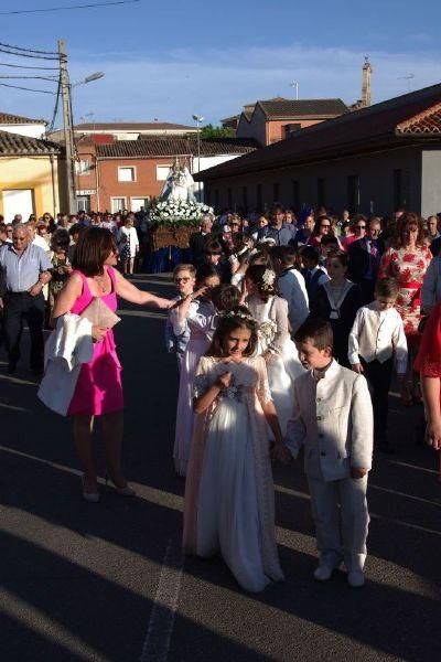 Fuentesaúco arropa a la Virgen de la Antigua