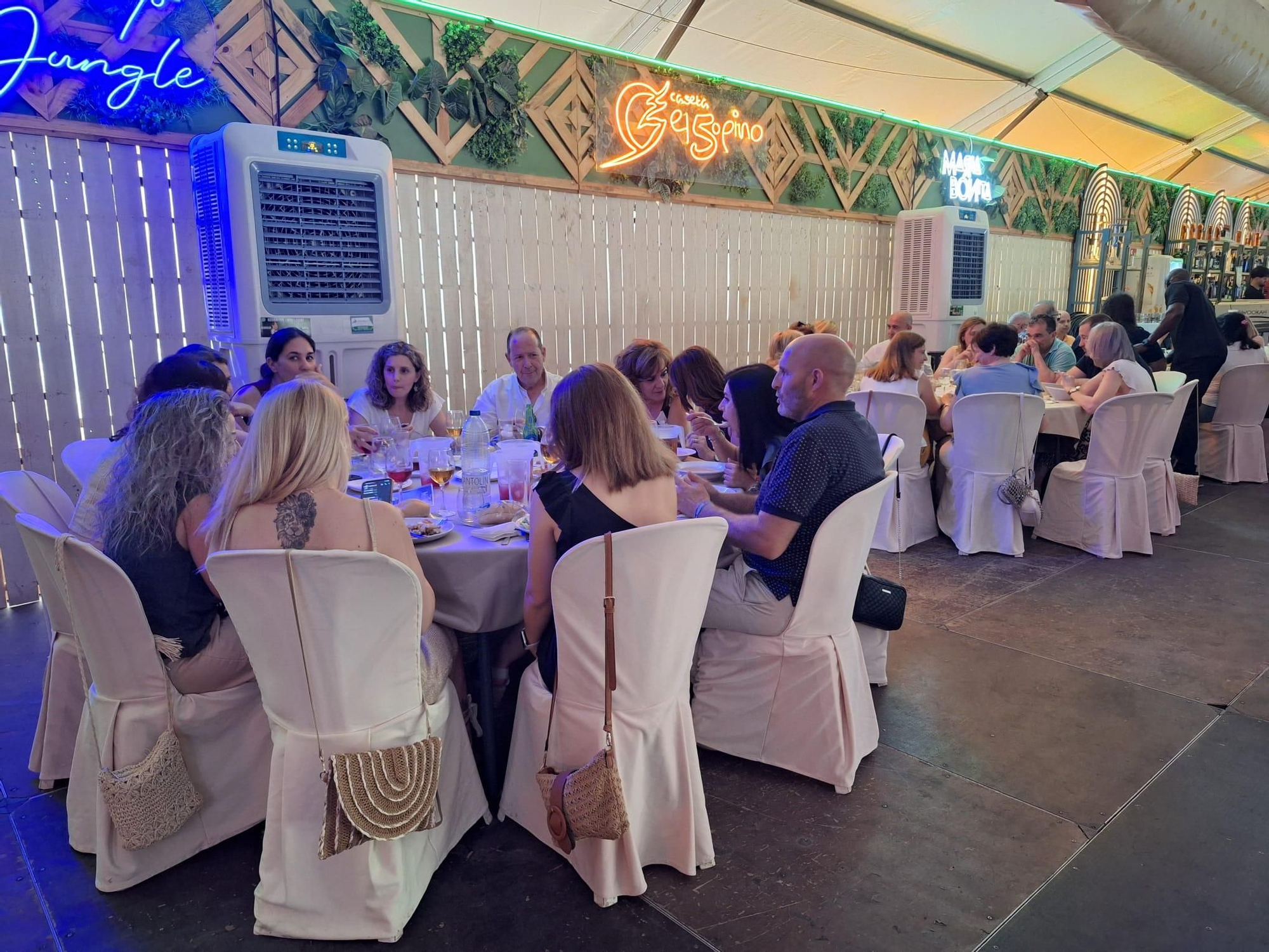 Búscate en las comidas de grupos en el ferial de Cáceres este jueves