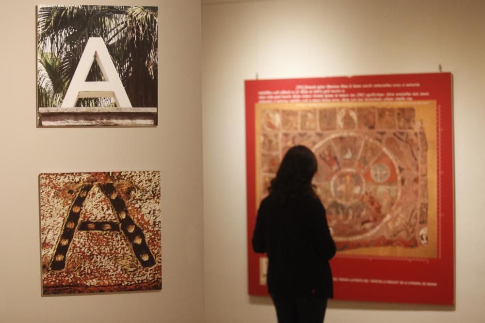 Exposició «Floreix la lletra»