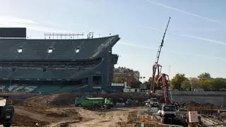 El Betis afronta cambios en el Villamarín a dos años de acabar las obras: del nuevo modelo de cubierta a una calle a cielo abierto