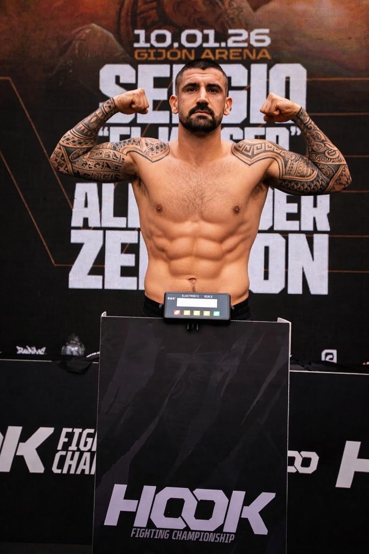 Sergio 'El Káiser', durante el pesaje previo al combate que venció en el segundo asalto