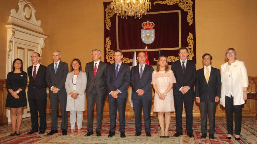 Foto de familia del Ejecutivo autonómico // XOÁN ÁLVAREZ