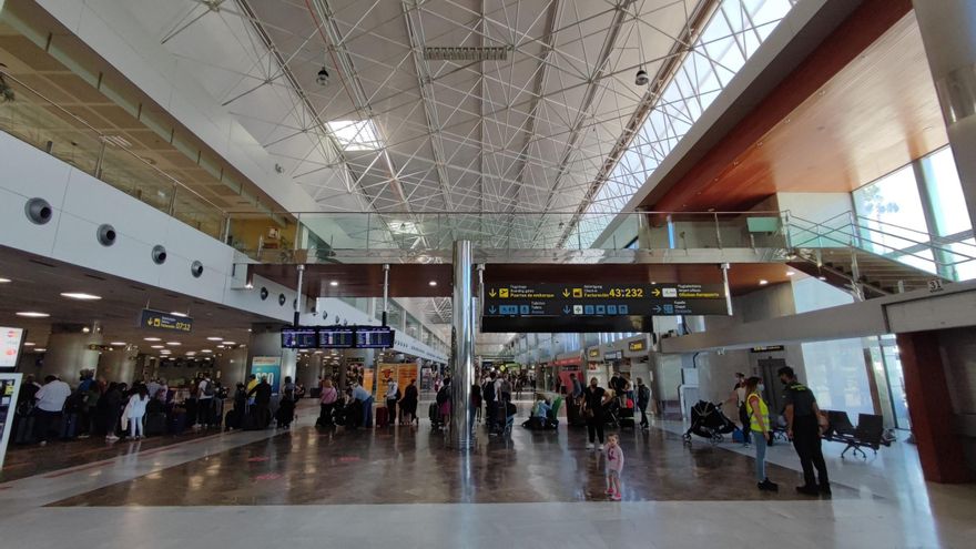 Los dos aeropuertos de Tenerife destacan entre los mejores del mundo