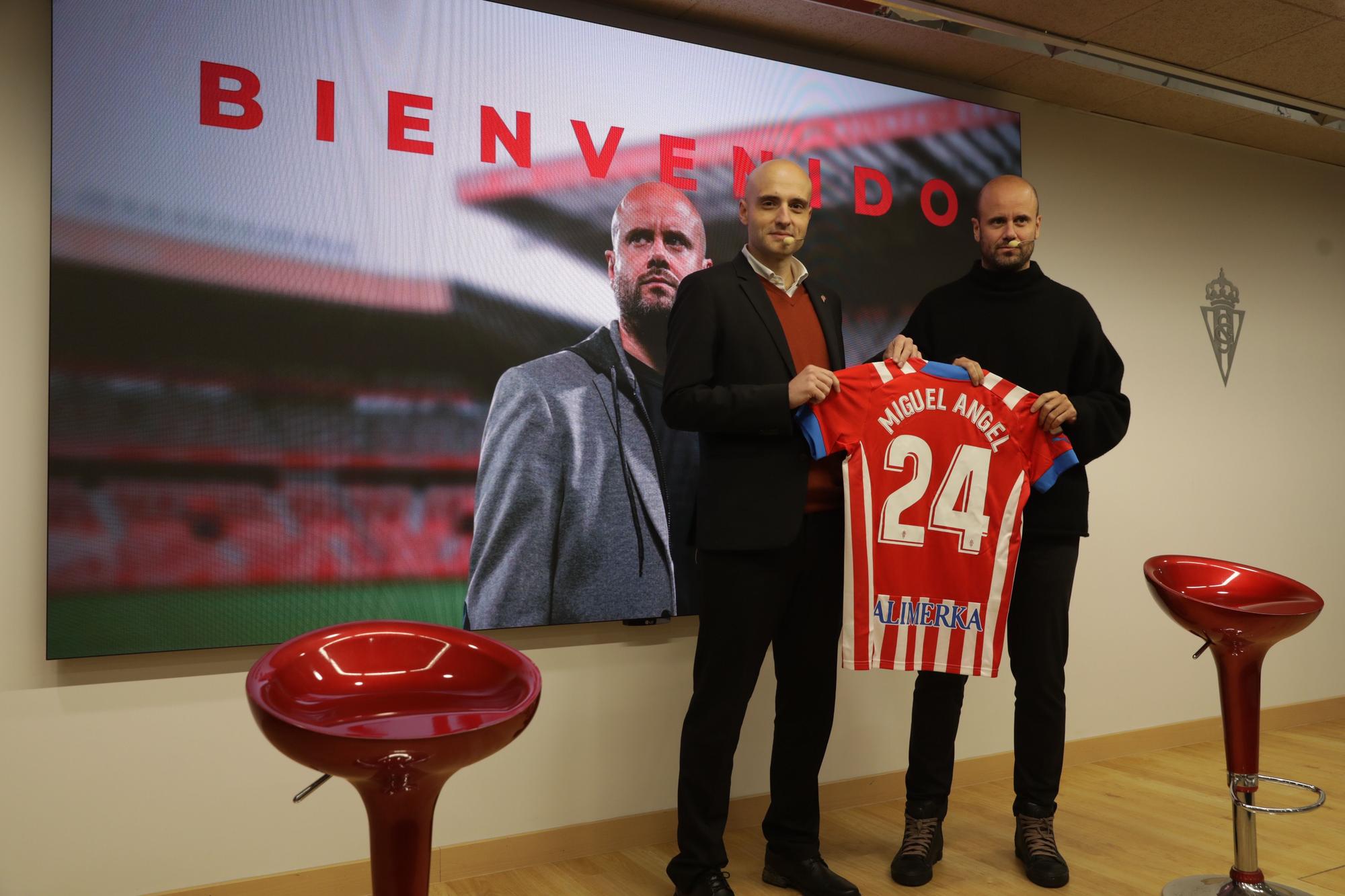 En imágenes: Así fue la presentación de Ramírez como entrenador del Sporting