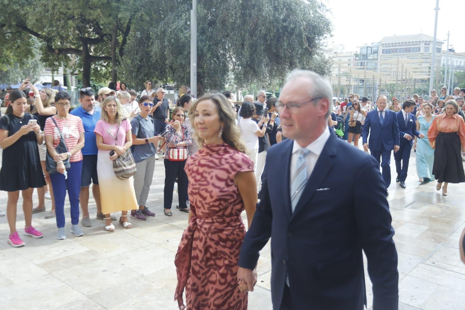 Así ha sido la llegada de los invitados a la boda real en València