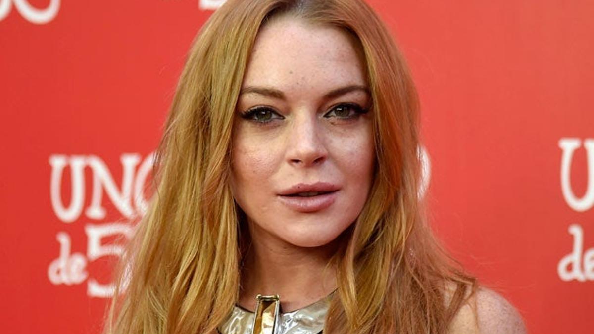 Lindsay Lohan se disculpa por la pelea que tuvo con su prometido.