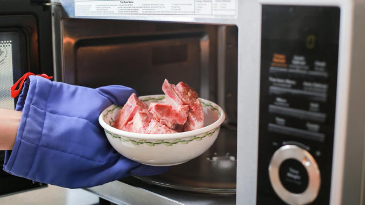 Los métodos más seguros para descongelar alimentos