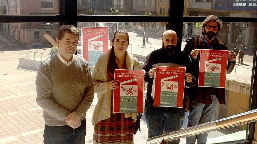 Por la izquierda, José Ramón Martín Ardines, María Alonso, Manuel Ángel Cuesta Peruyero y Ángel Morales Domeneq, tras la presentación del festival.