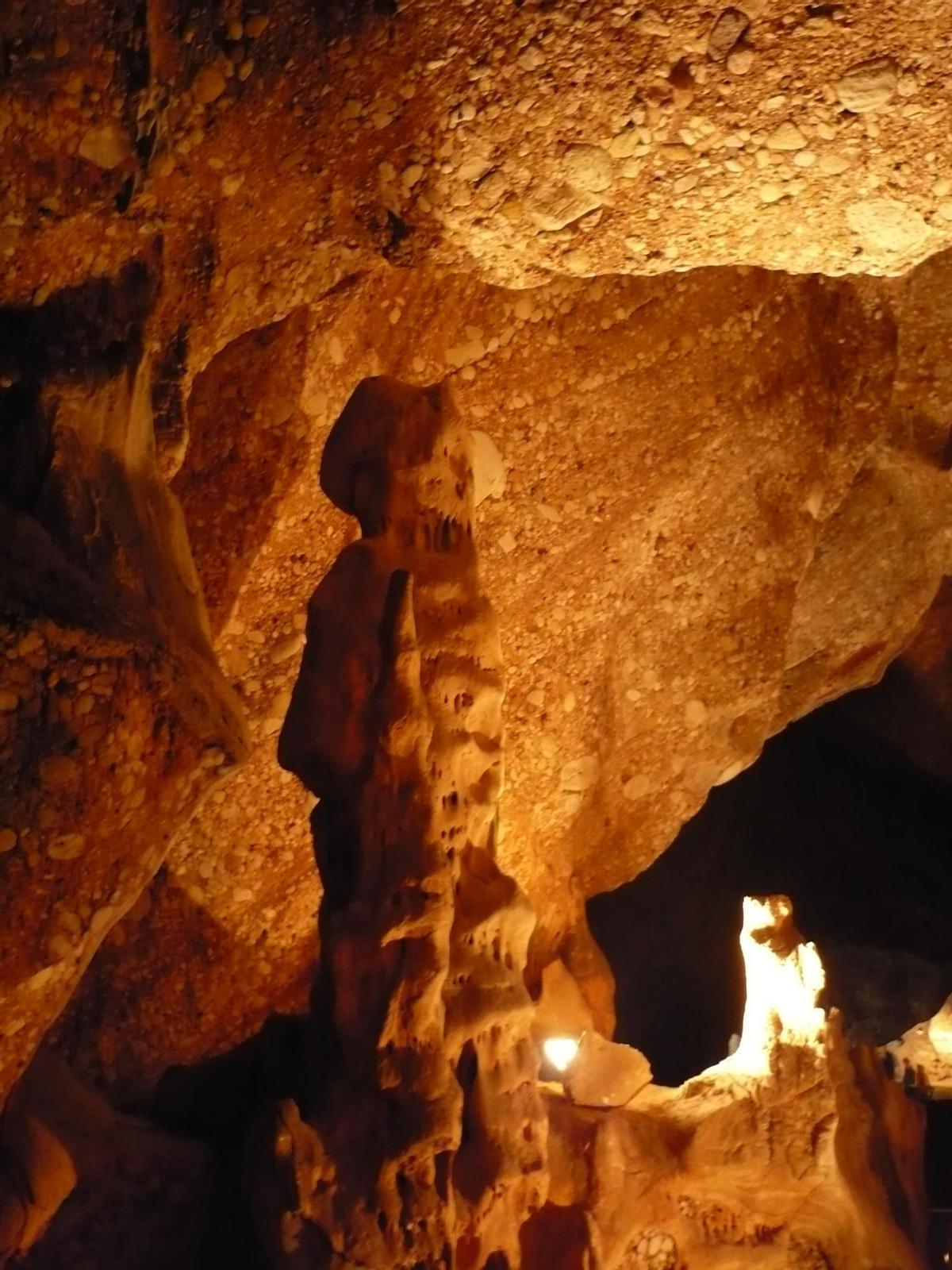 Cuevas del Salnitre