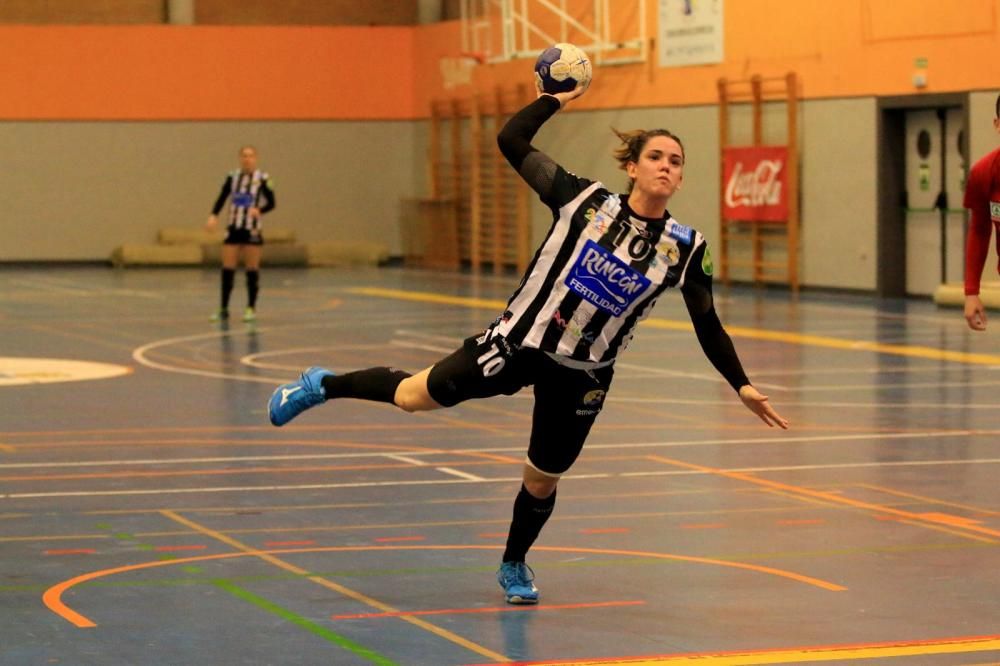 Balonmano | Rincón Fertilidad 25 - DHB Rotweiss Thun 22