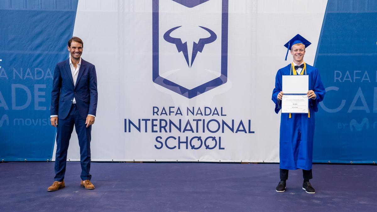 Rafa Nadal nunca suele faltar a la ceremonia de graduación 