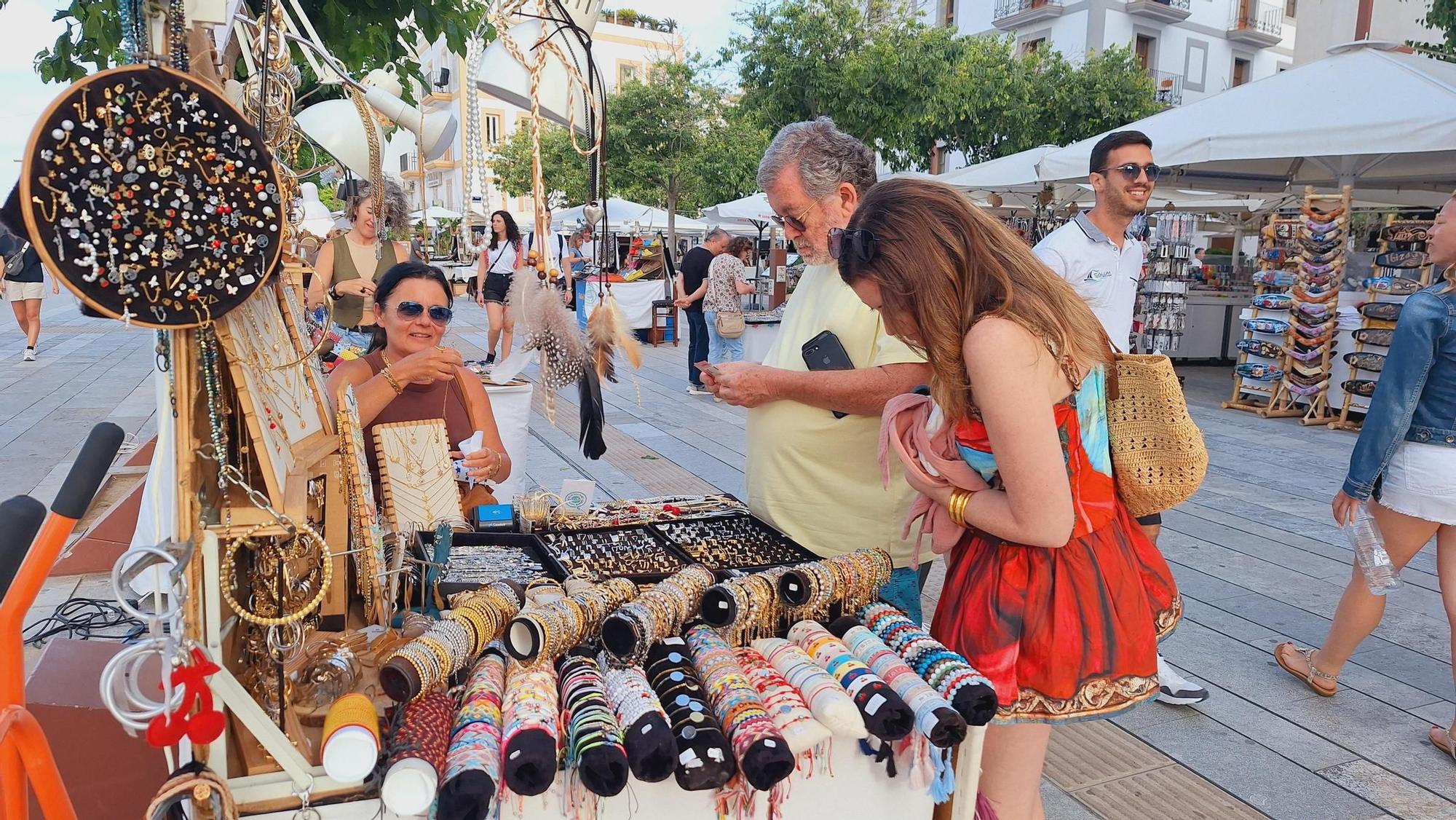 Galería: Artesanos en el puerto de Ibiza