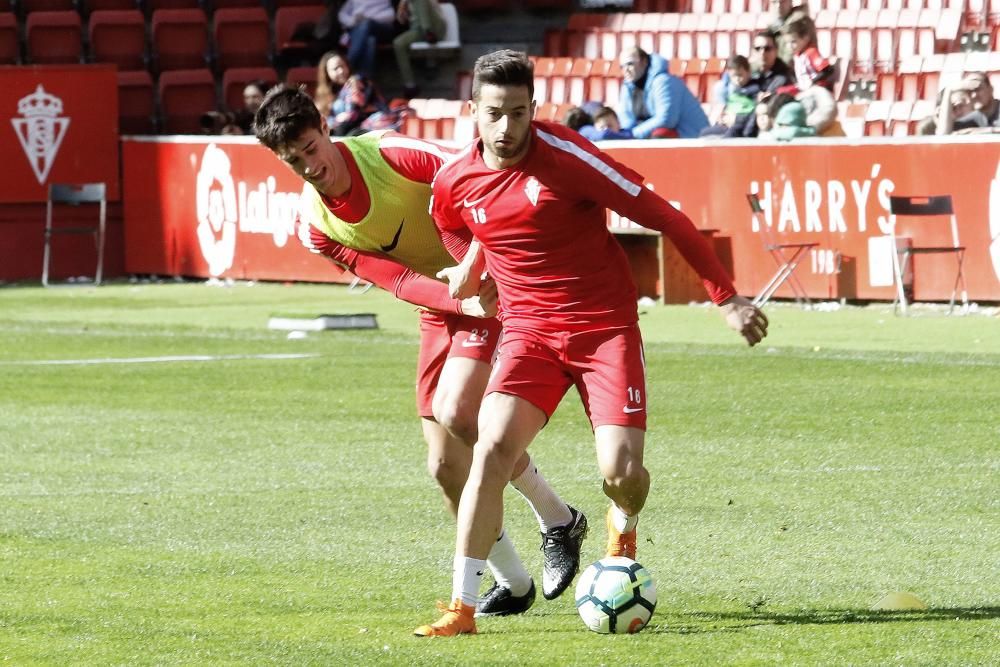 Entrenamiento del Sporting en El Molinón.