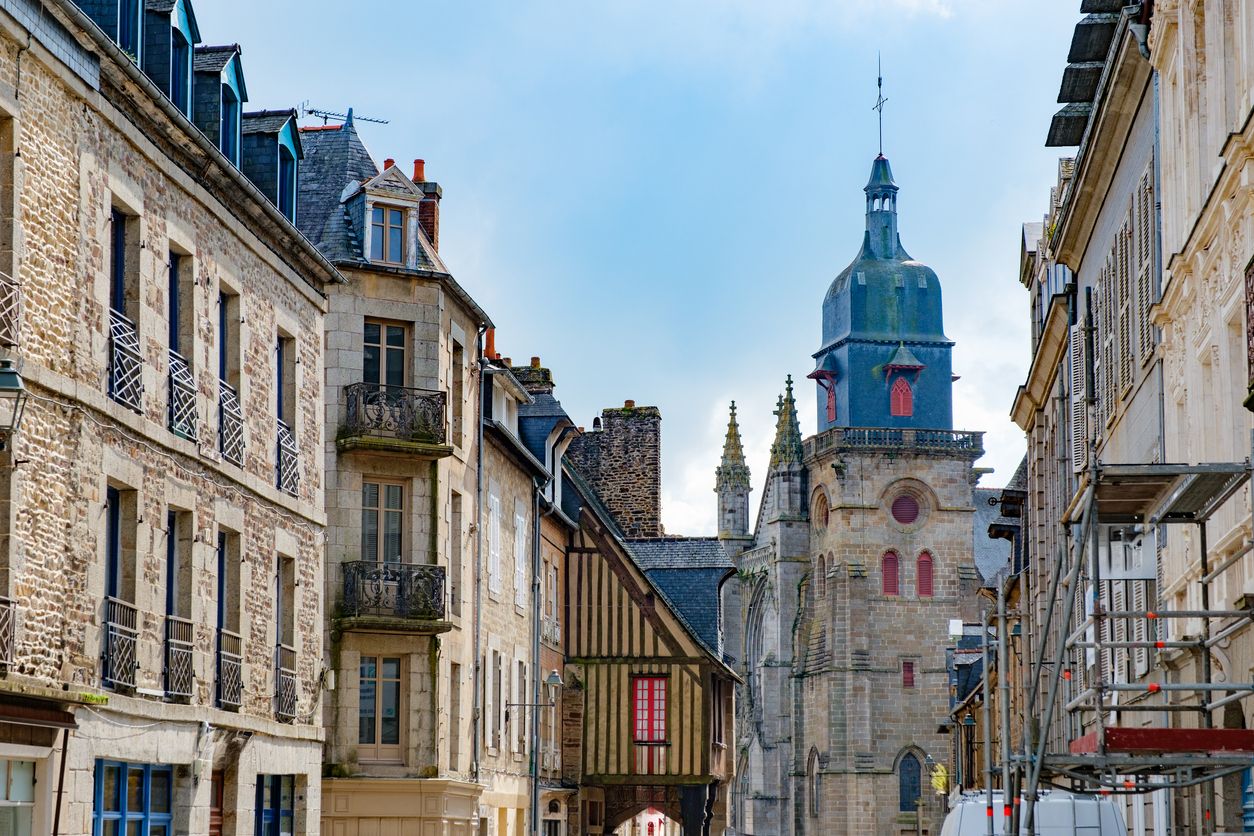 Pueblo de Fougères, en Francia.